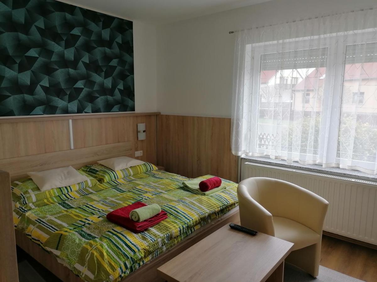Kata vendégház Bük Extérieur photo